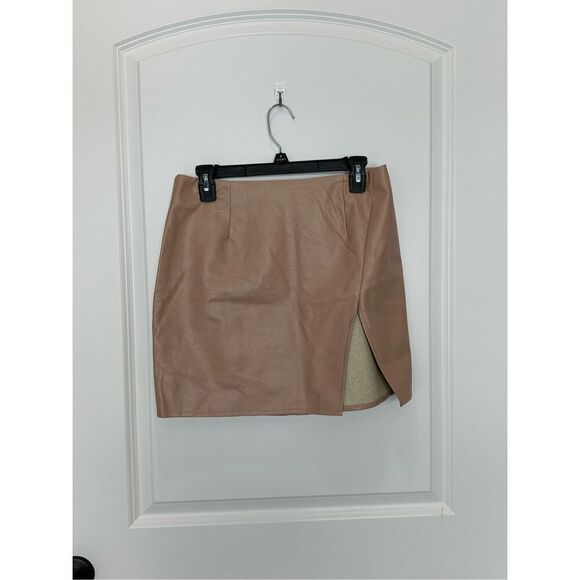 Superdown Faux Leather Mini Skirt Tan Size Medium - Picture 1 of 6